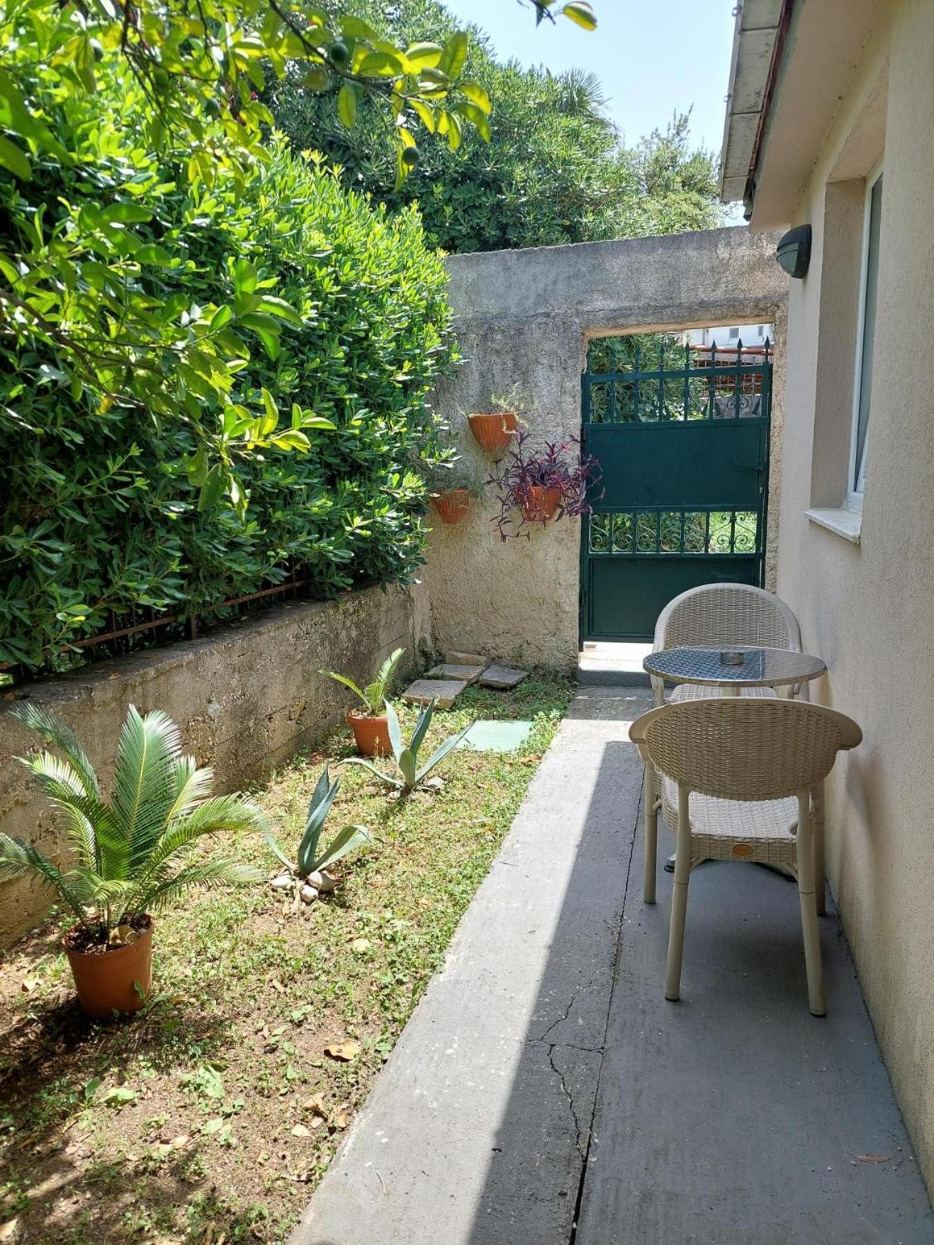 Garden Apartmant Near Sea Cattaro Camera foto